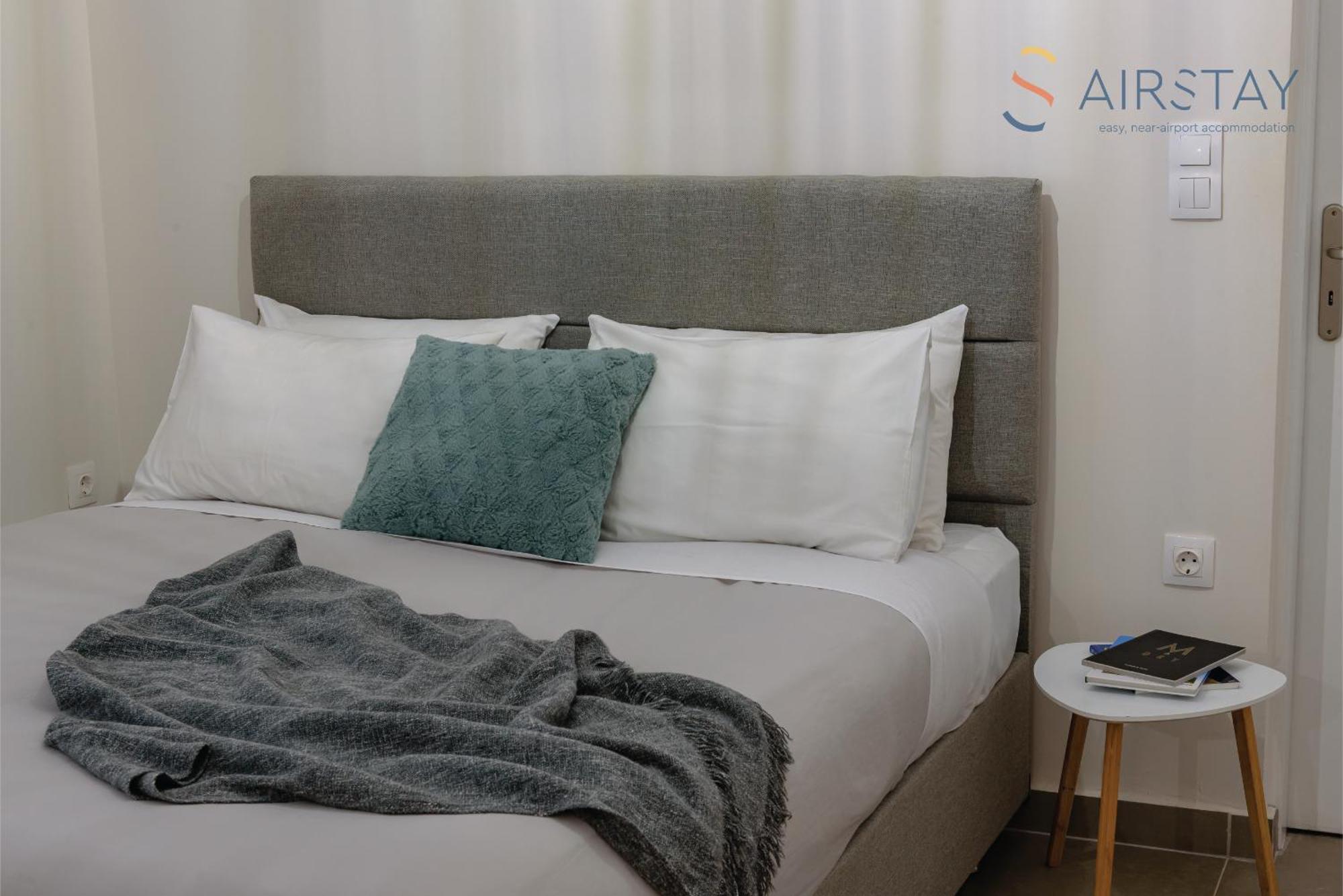 Ryze Apartments Airport By Airstay Артемида Екстериор снимка