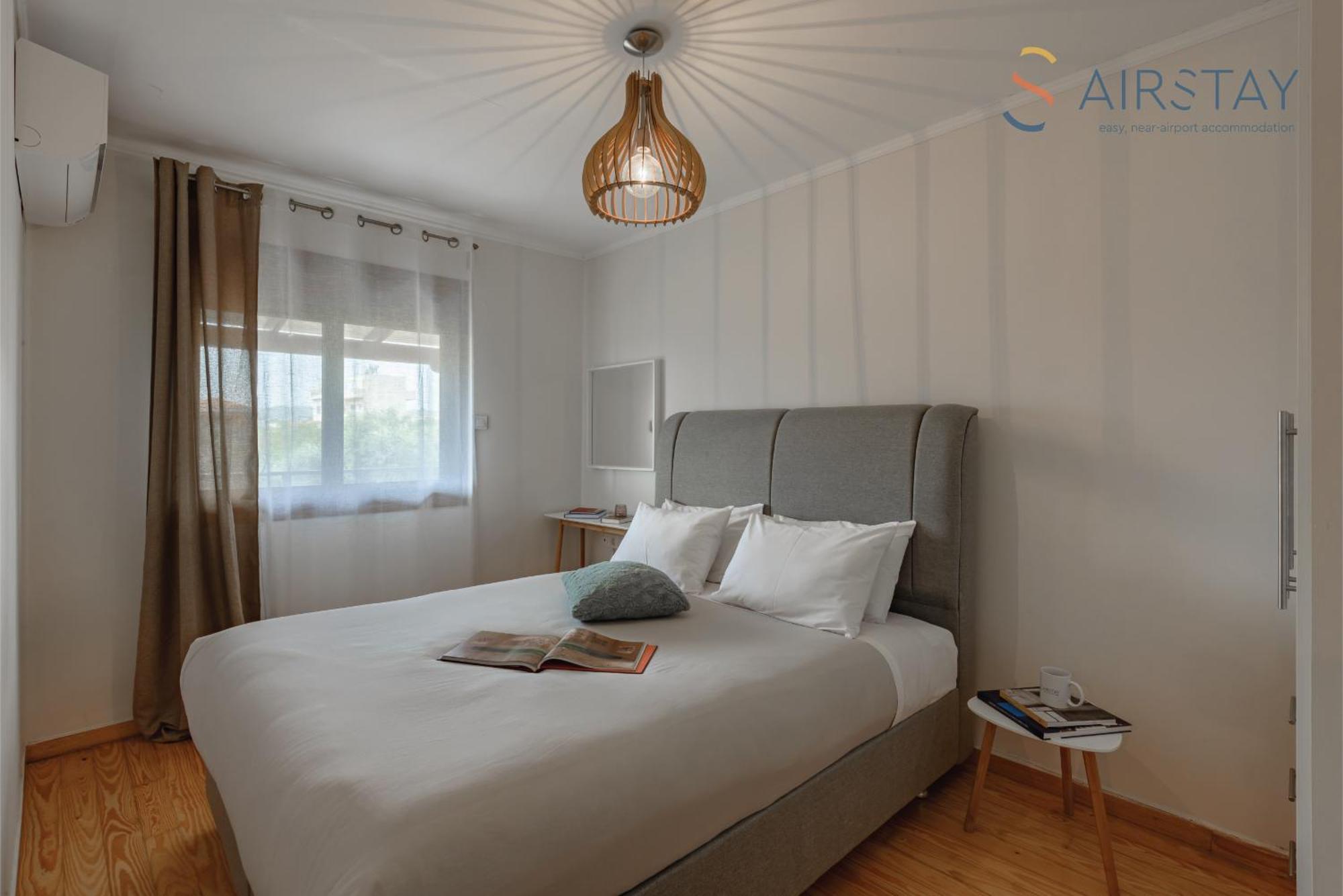 Ryze Apartments Airport By Airstay Артемида Екстериор снимка